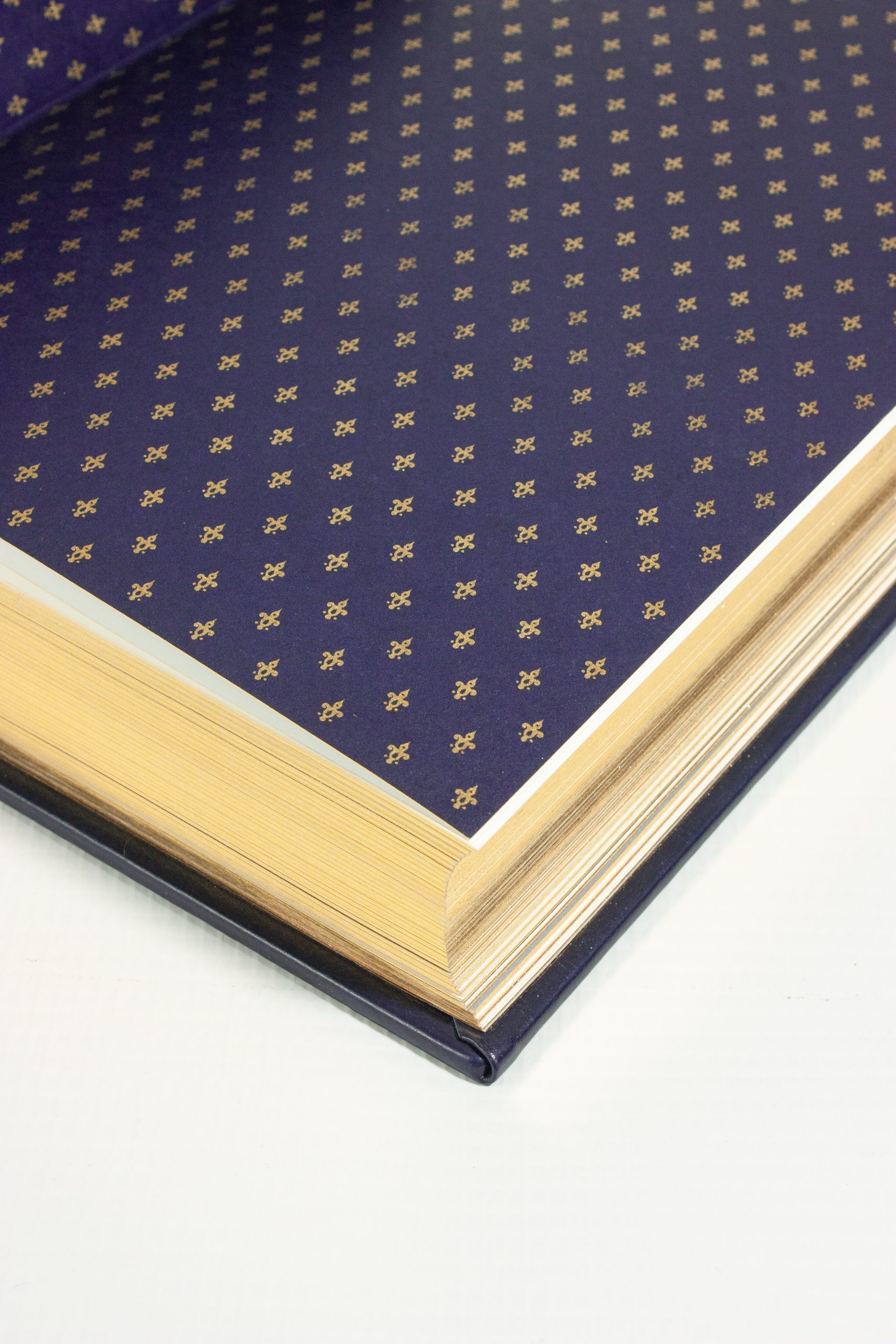 А. П. Чехов «Повести и рассказы». Премиум - изображение 15