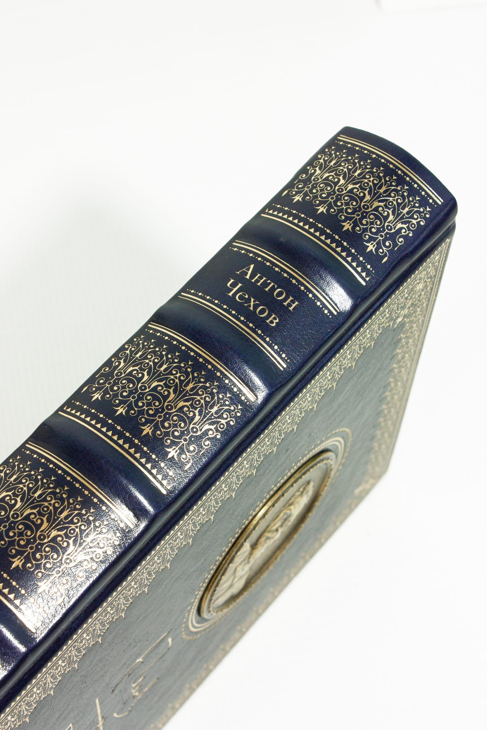 А. П. Чехов «Повести и рассказы». Премиум - изображение 11