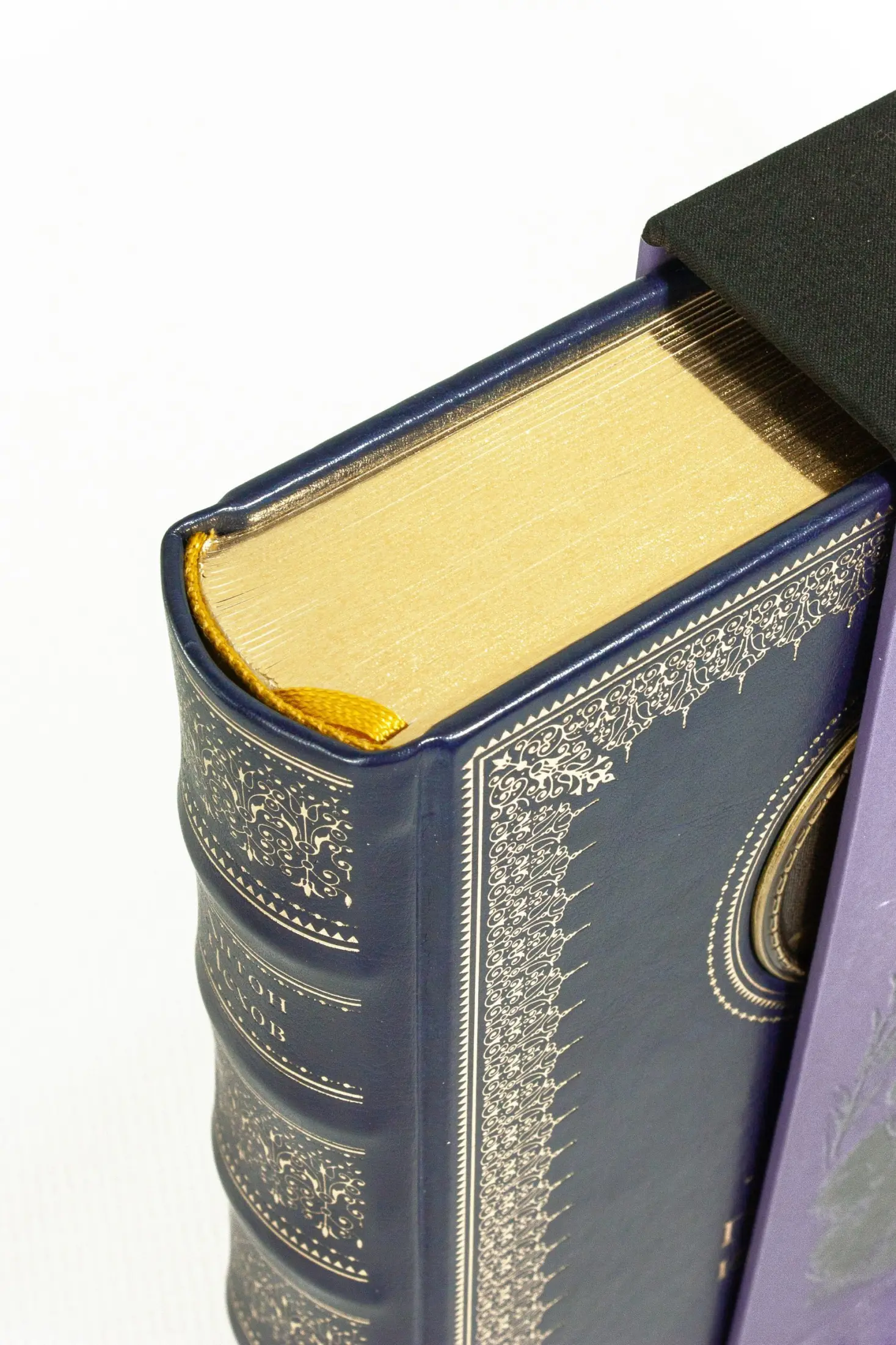 А. П. Чехов «Повести и рассказы». Премиум - изображение 13