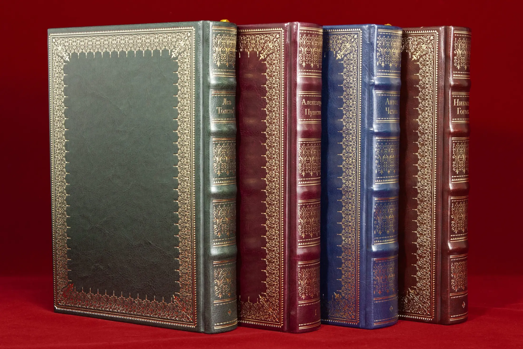 Пушкин А. С. «Избранные сочинения», Толстой Л. Н. «Кавказские произведения», Гоголь Н. В. «Мёртвые души», Чехов А. П. «Повести и рассказы» - изображение 3